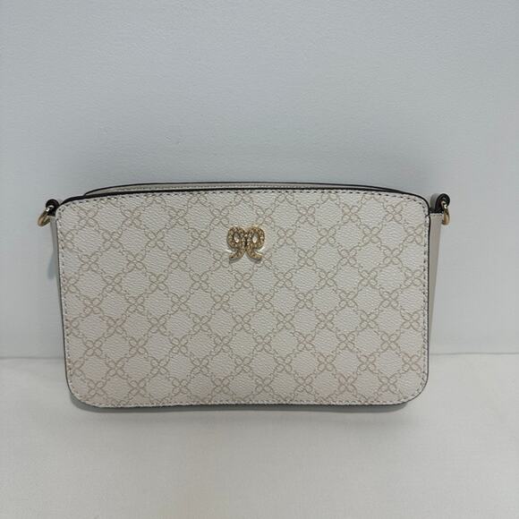 Nine West Handbags - Nine West Cosmetic Wallet Pouch - NEW, No strap, No logo.